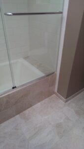 LATCH TILE