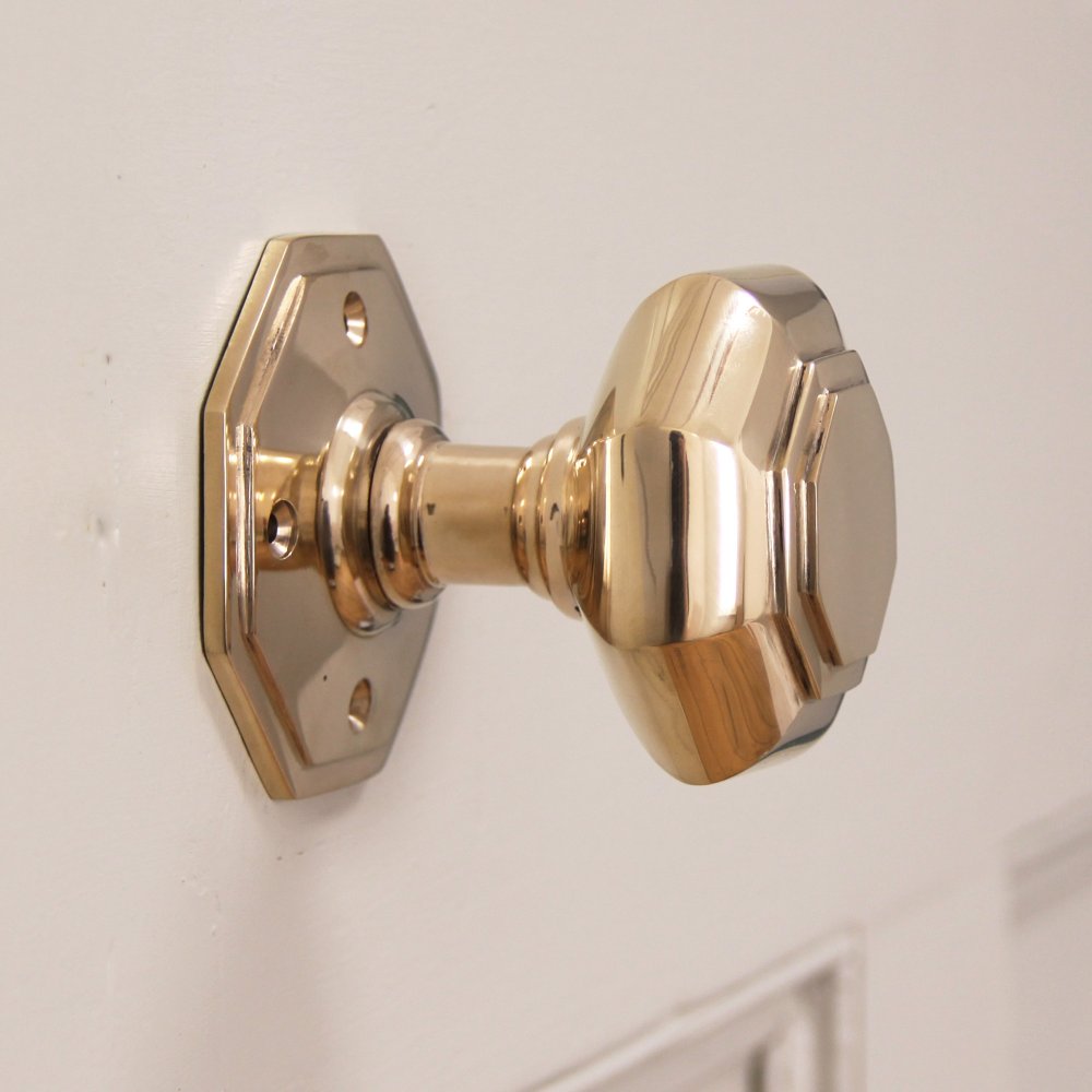 bathroom trend 2018 doorknobs