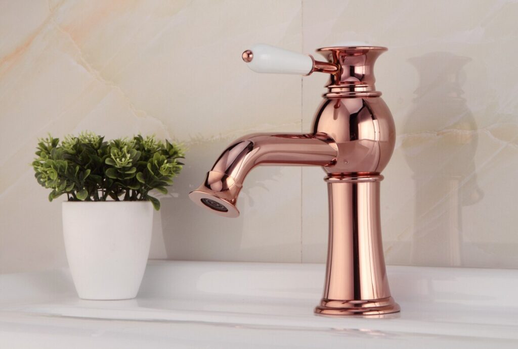 bathroom-sink-faucet-rose-gold-trend in 2018