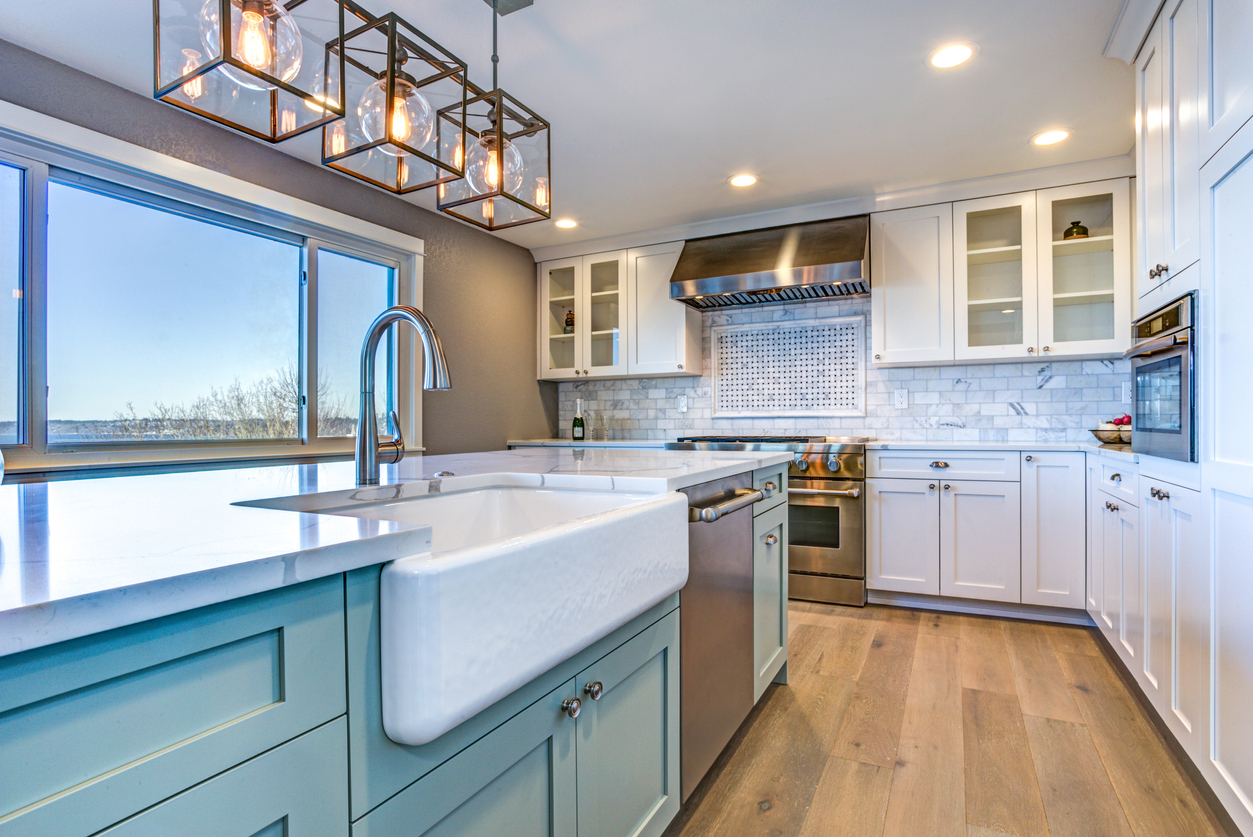 Farmhouse Sink Blue And White 