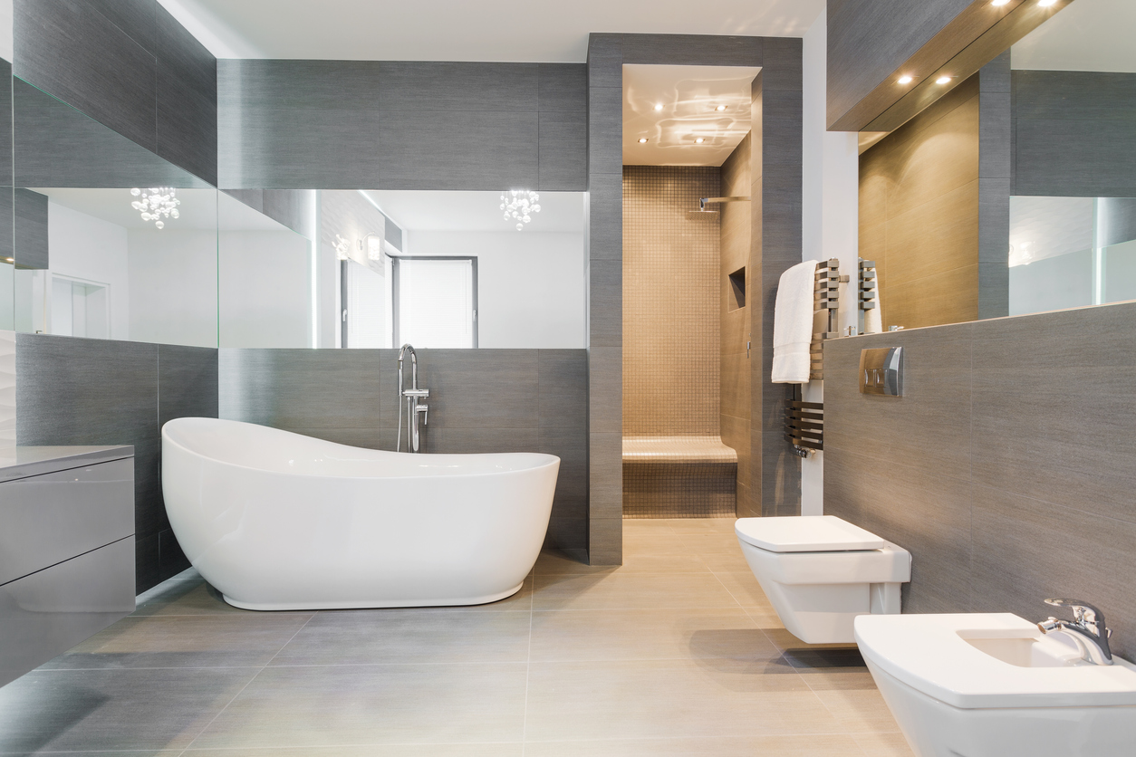 Freestanding Bathtub vs Built in Which is right for you? Badeloft