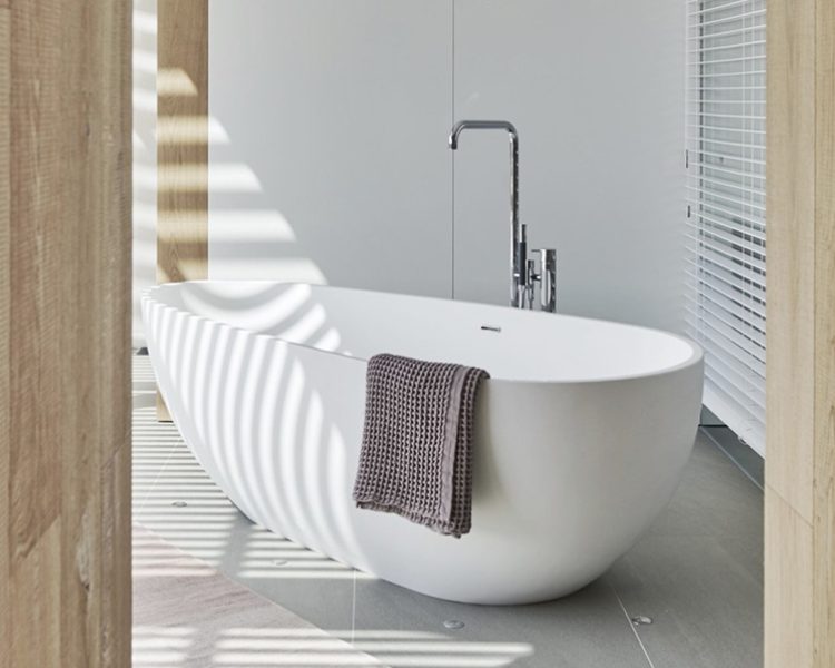 BW-01-Freestanding-Bathtub