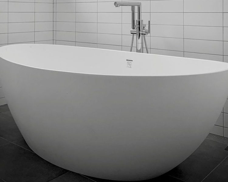 BW-03-Bathtub
