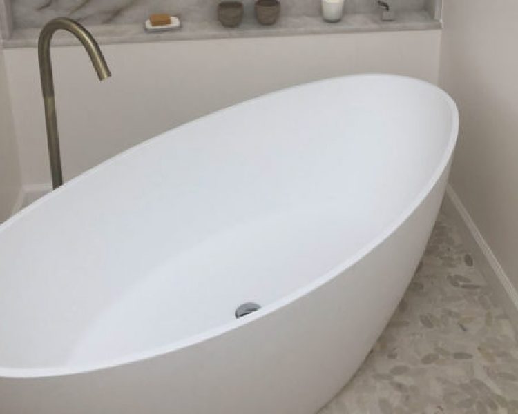 BW-03-FreestandingBathtub143-475x360-1.jpg