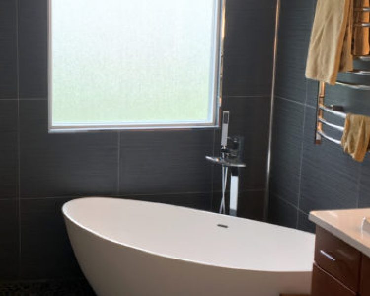 BW-03-FreestandingTub38389-475x284-1.jpg