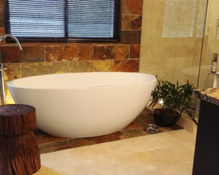 BW-04-Freestanding-BathTub-2-475x284-1.jpg