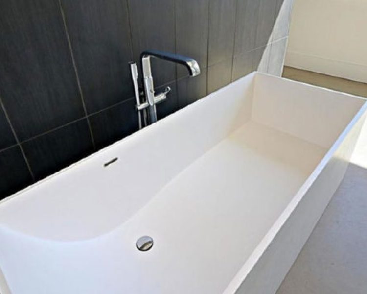 BW-06-Bathtub_3-475x360-1.jpg