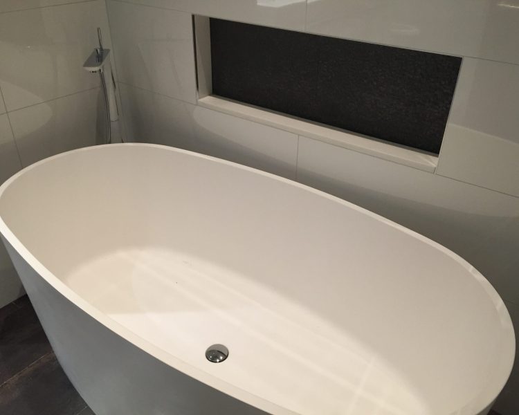 bw-08 tub with faucet