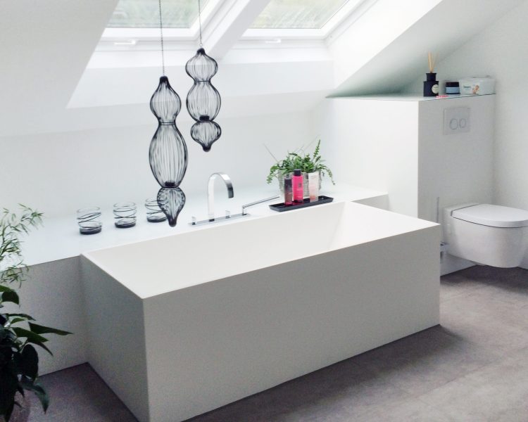 Badeloft-Freestanding-Bathtub-BW-06-matte-0993