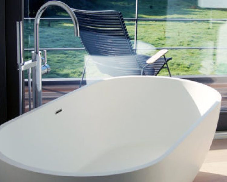 Bathtub-BW-02-L-matt-0986-475x284-1.jpg