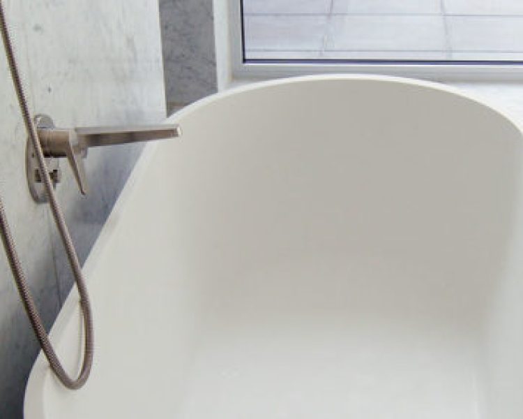 Bathtub-BW-02-L-matt-0993-475x284-1.jpg