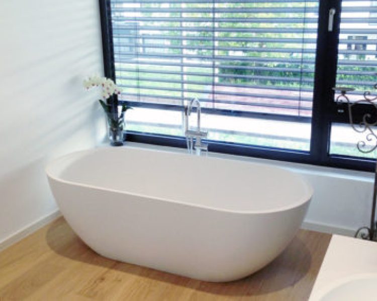 Bathtub-BW-02-L-matt-0996-475x284-1.jpg