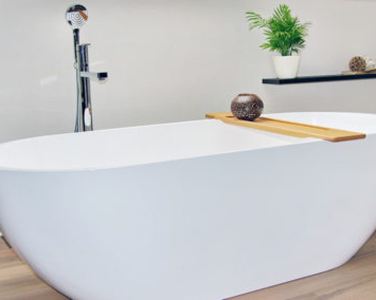 Bathtub-BW-02-XL-glaenzend-0977-475x284-1.jpg
