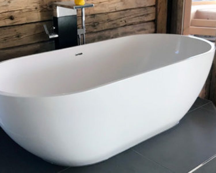 Bathtub-BW-02-XL-glaenzend-0985-475x284-1.jpg