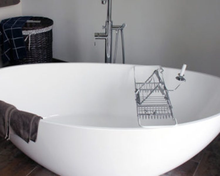 Bathtub-BW-03-L-glaenzend-1000-475x284-1.jpg