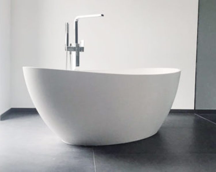 Bathtub-BW-03-L-matt-0956-475x284-1.jpg
