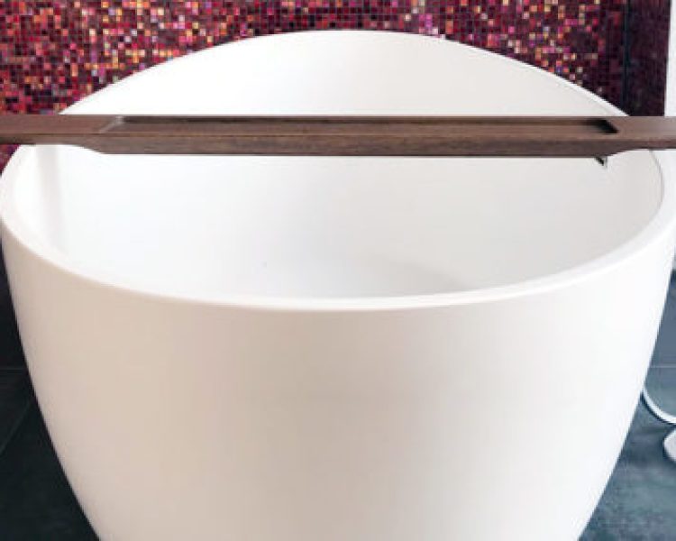 Bathtub-BW-03-L-matt-0957-475x284-1.jpg