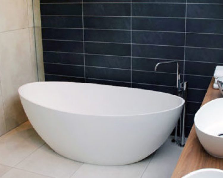 Bathtub-BW-03-L-matt-0988-475x284-1.jpg