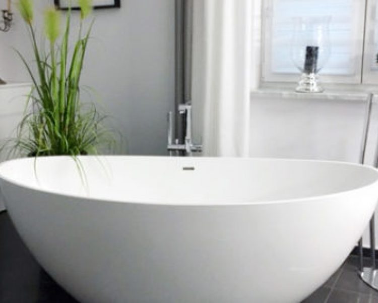 Bathtub-BW-03-XL-glaenzend-0969-475x284-1.jpg