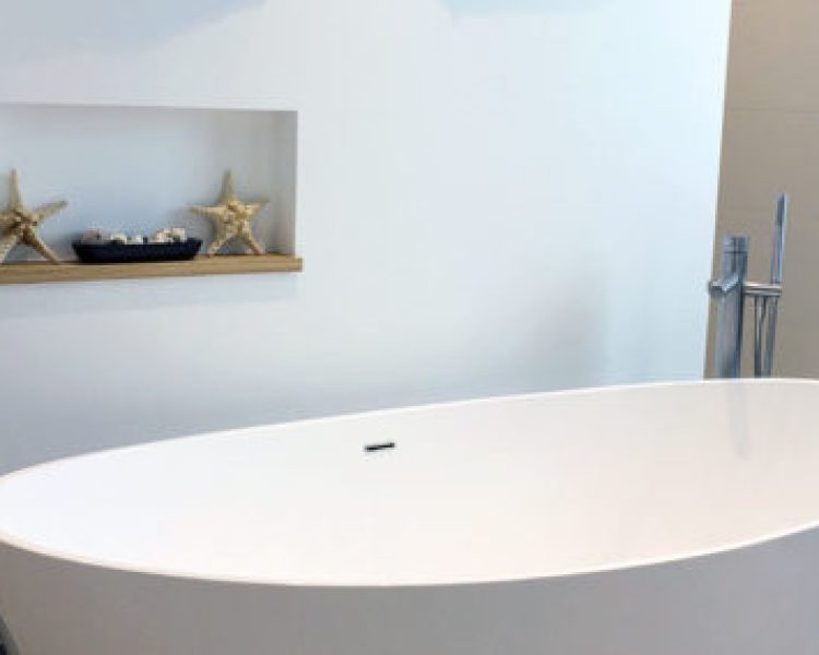 Bathtub-BW-03-XL-glaenzend-0980-475x284-1.jpg