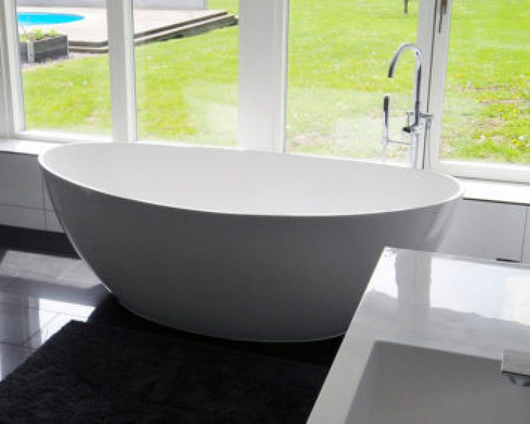 Bathtub-BW-03-XL-glaenzend-0982-475x284-1.jpg