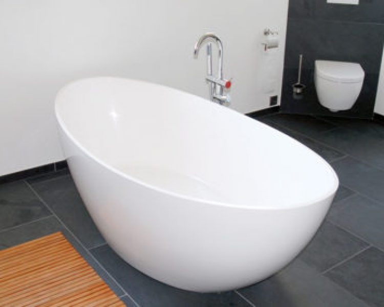 Bathtub-BW-03-XL-glaenzend-0997-475x284-1.jpg