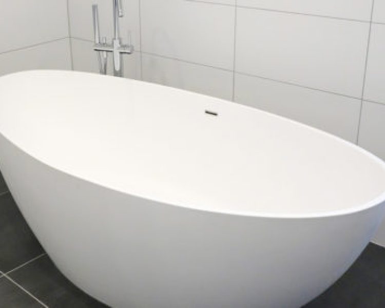 Bathtub-BW-03-XL-matt-0916-475x284-1.jpg