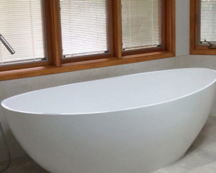 Bathtub-BW-03-XL-matt-0978-475x284-1.jpg