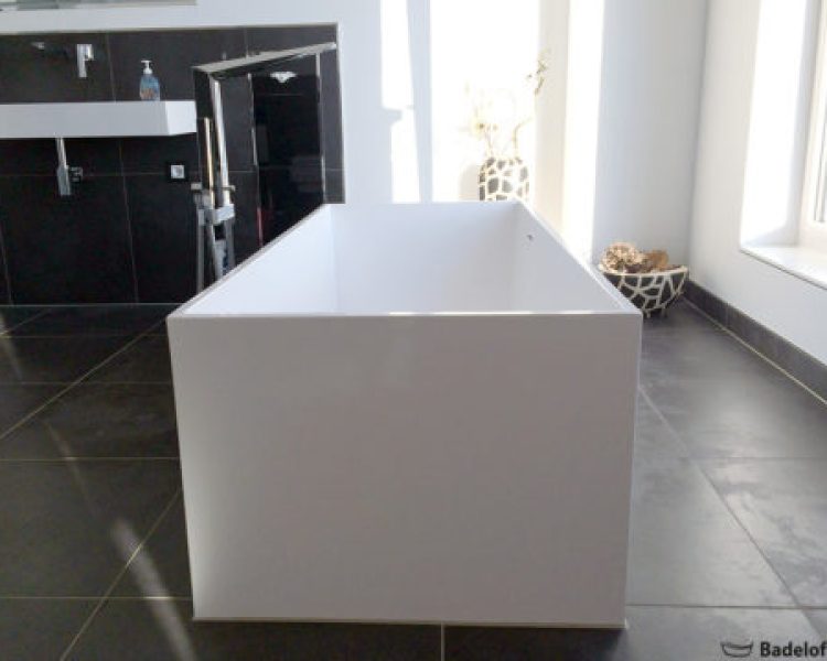 Bathtub-BW-06-XL-glaenzend-1000-475x360-1.jpg