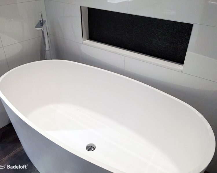 Bathtub-BW-08-matt-0979