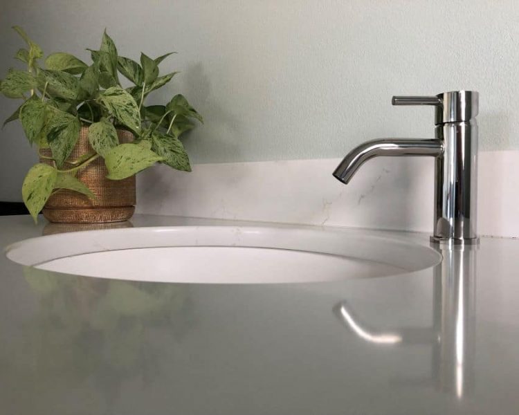 FAUCET FEATURED WITH SINK