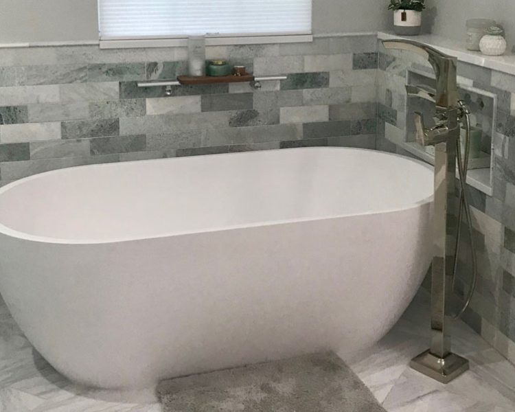 Freestanding-BathTubBW-02_433