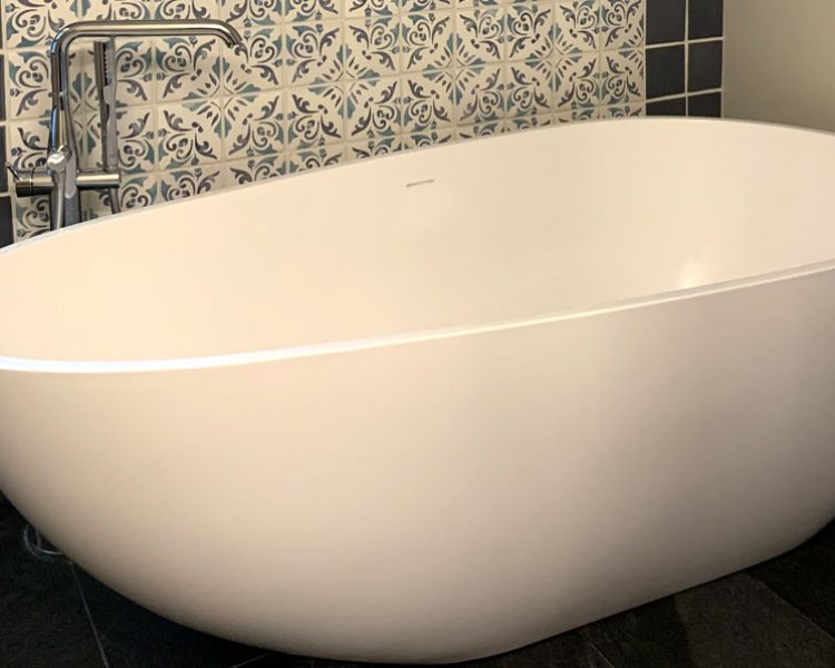 Freestanding-Bathtub-BW-01_222